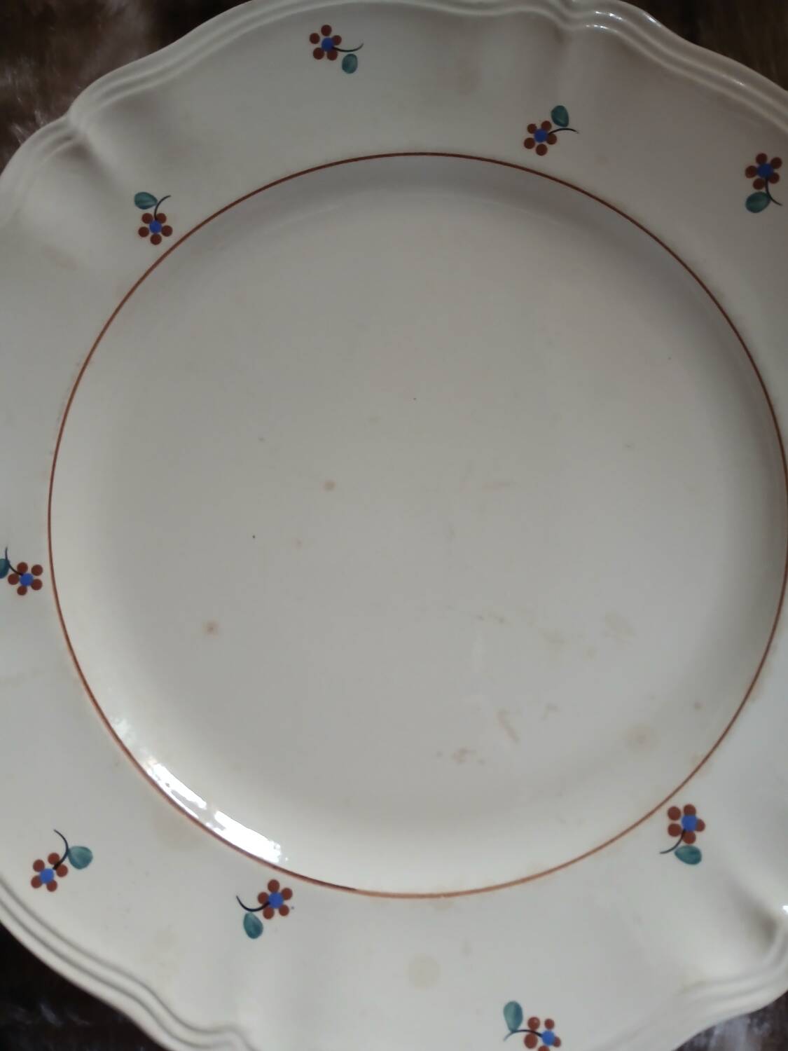 2 old plates from Digoin and Sarreguemines.