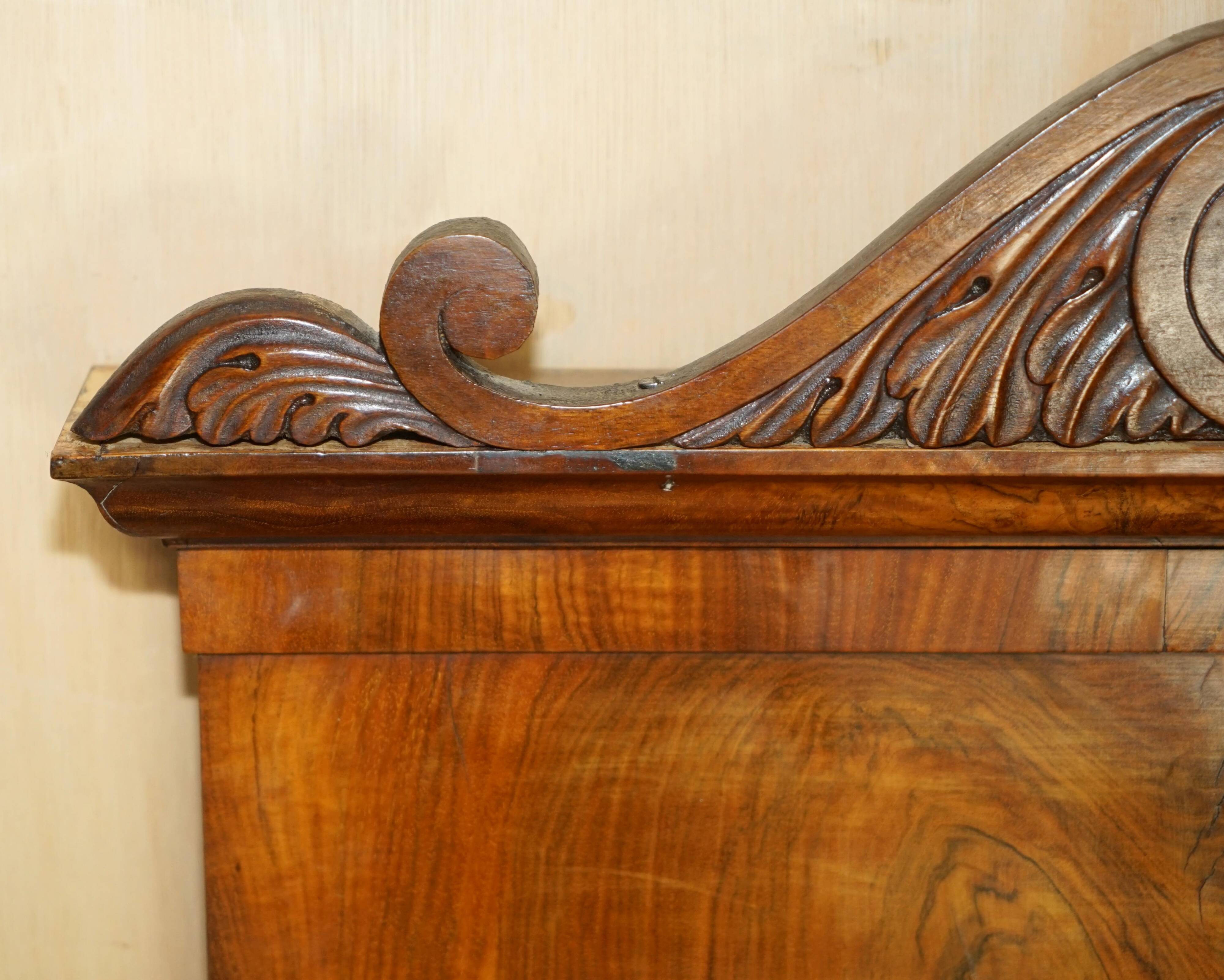 Pair of restored antique consoles from around 1815 in walnut, Regency style with mirror.