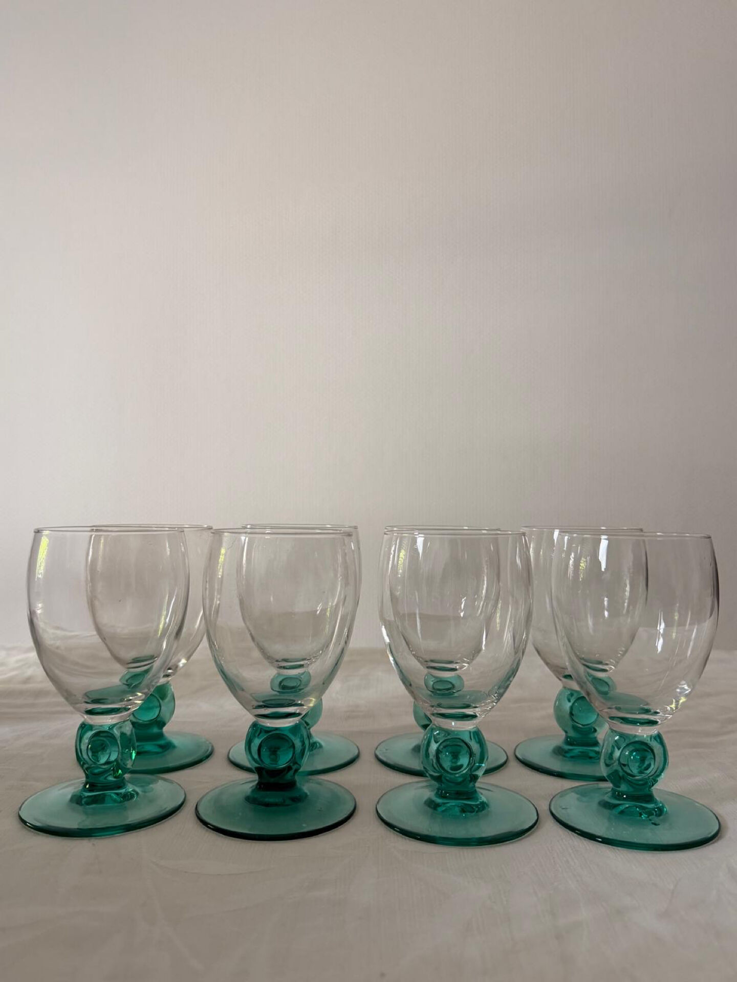 Lot of 8 vintage stemmed glasses