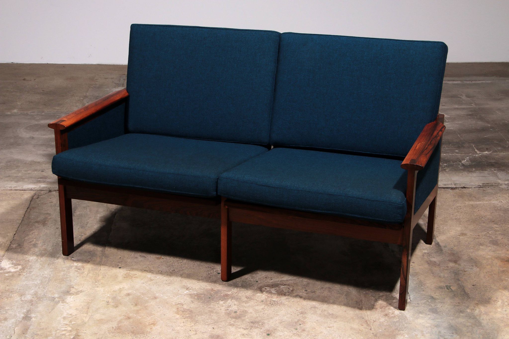 Banc et table Capella par Illum Wikkelsø pour Niels Eilersen, 1960