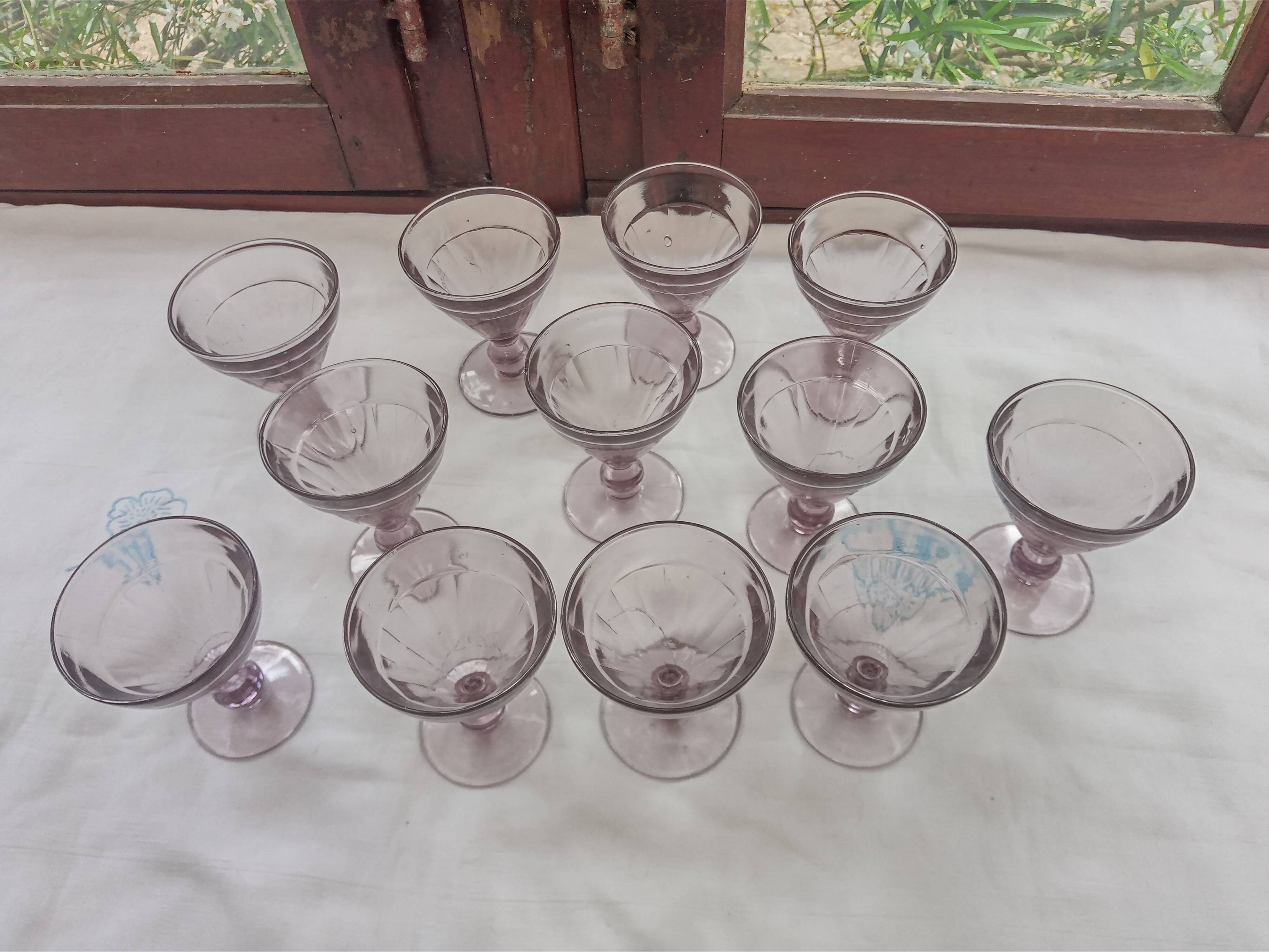 12 old bistro glasses