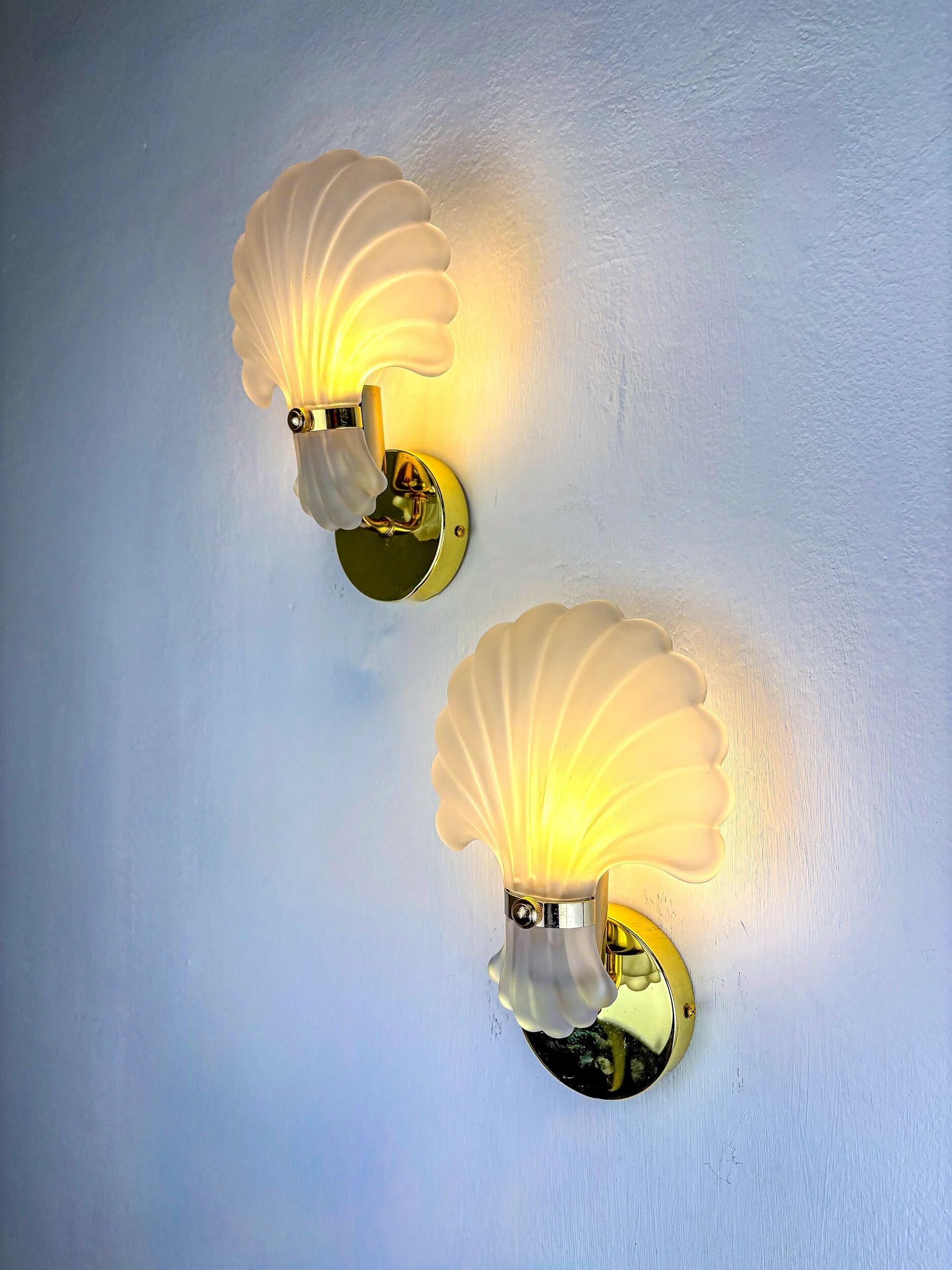 Pair of Art Deco shell wall sconces – White frosted glass, France 1970s