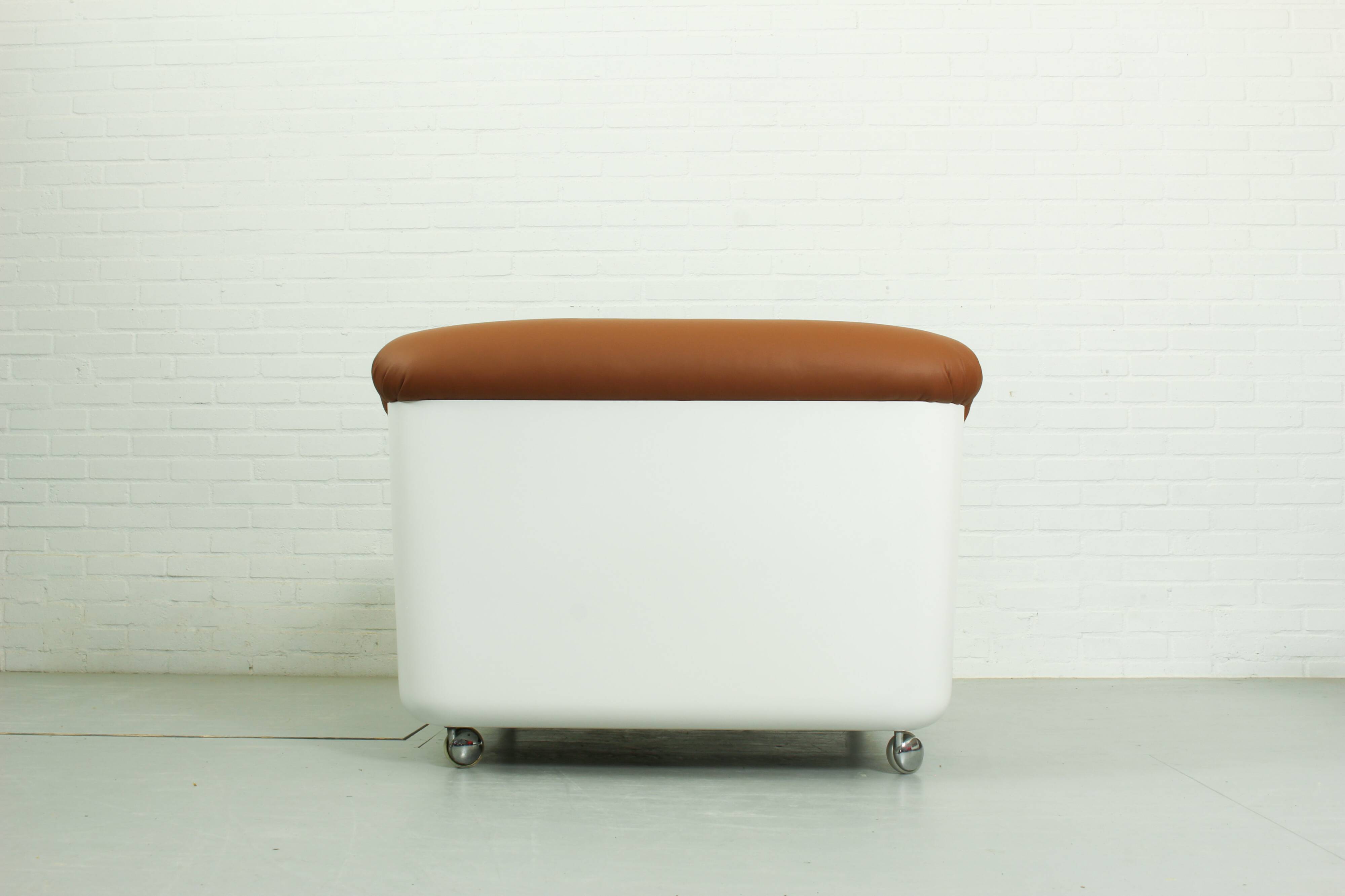Space Age Fiberglass Lounge Chair in cognac leather, 1970s