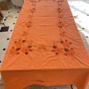 Vintage tablecloth with hand-applied floral decoration - 240x170cm - Cotton