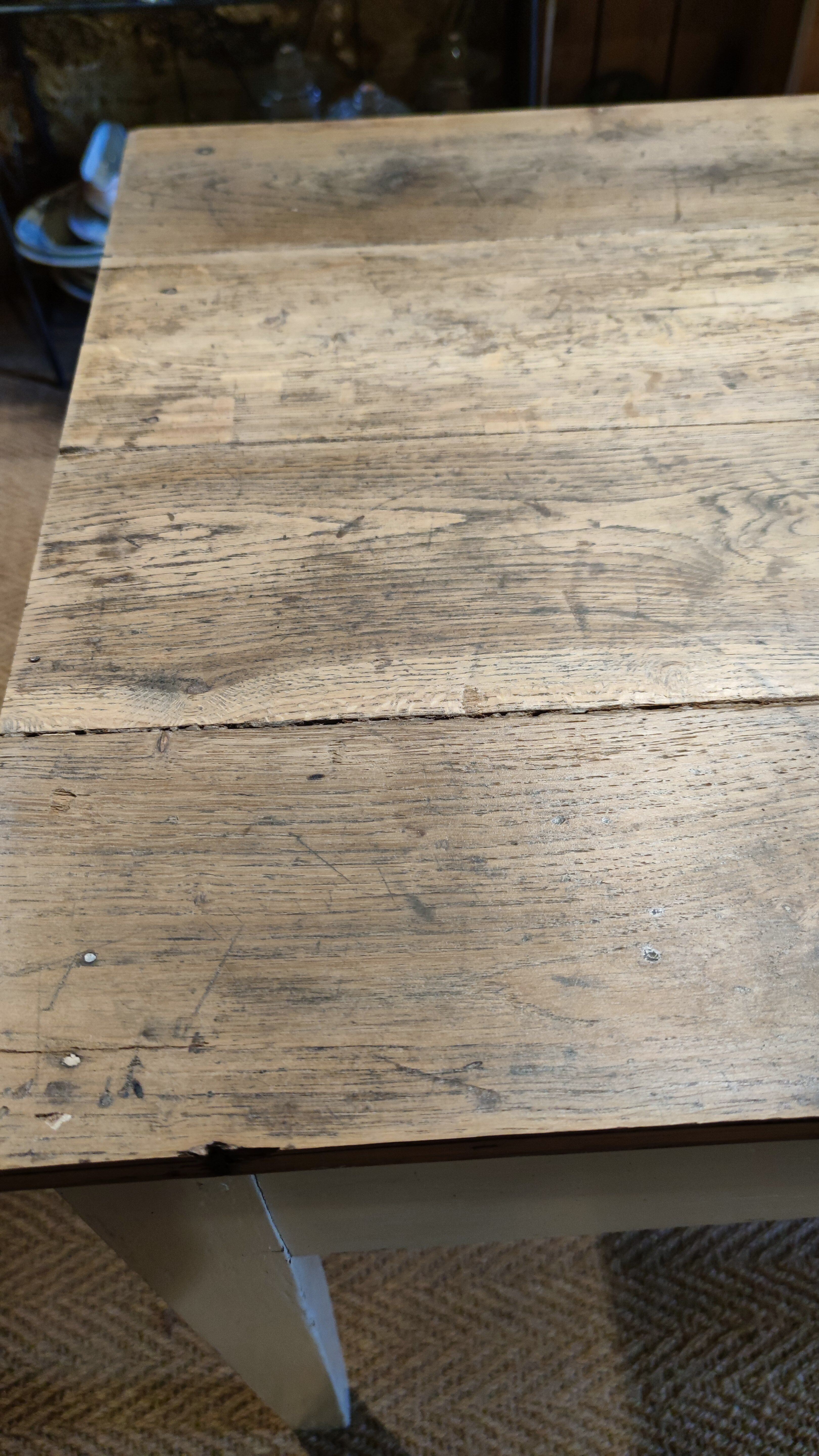 Farm table