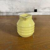 Onnaing pitcher
