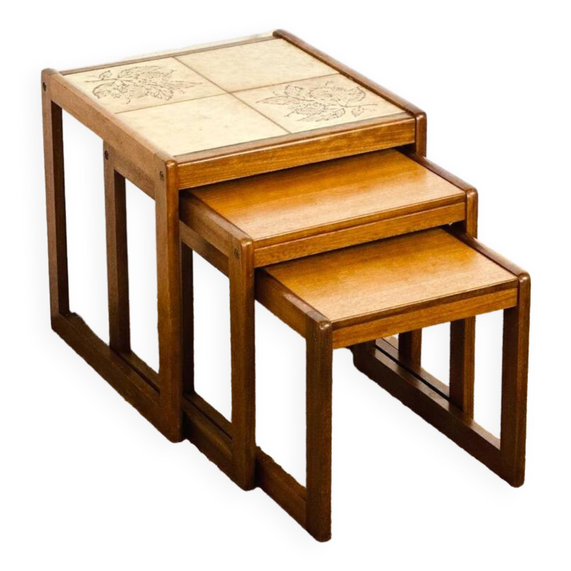 Nest of coffee tables in teak and ceramic