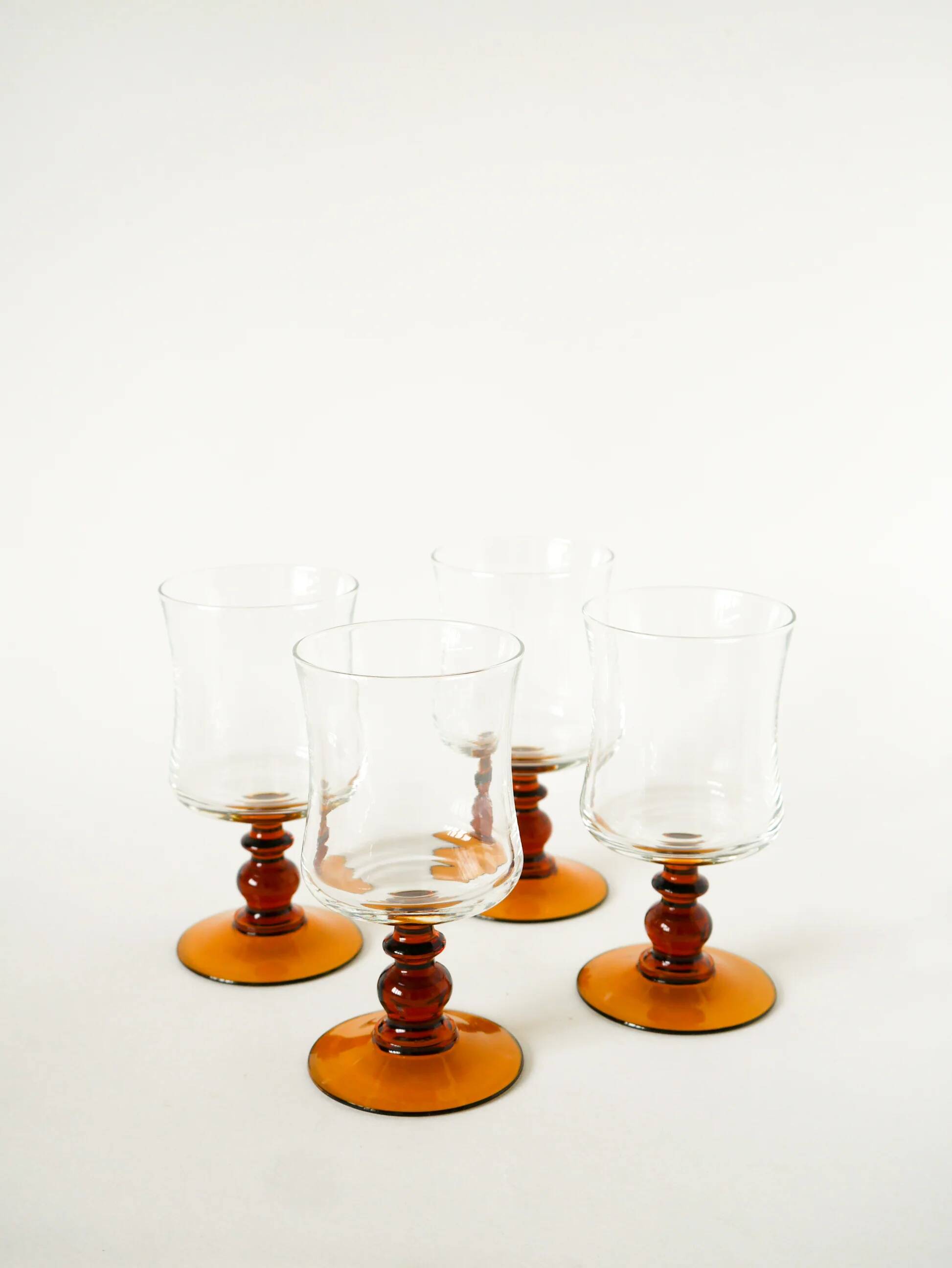 Lot de 4 verres à vin, ambré, 1970