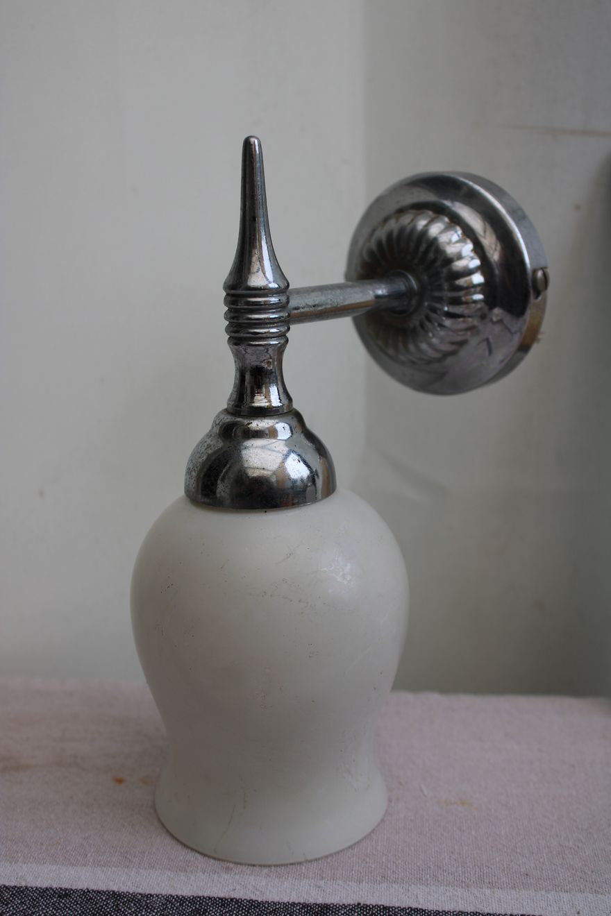 Pair of porcelain wall lamps