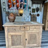 Small countertop made of raw wood