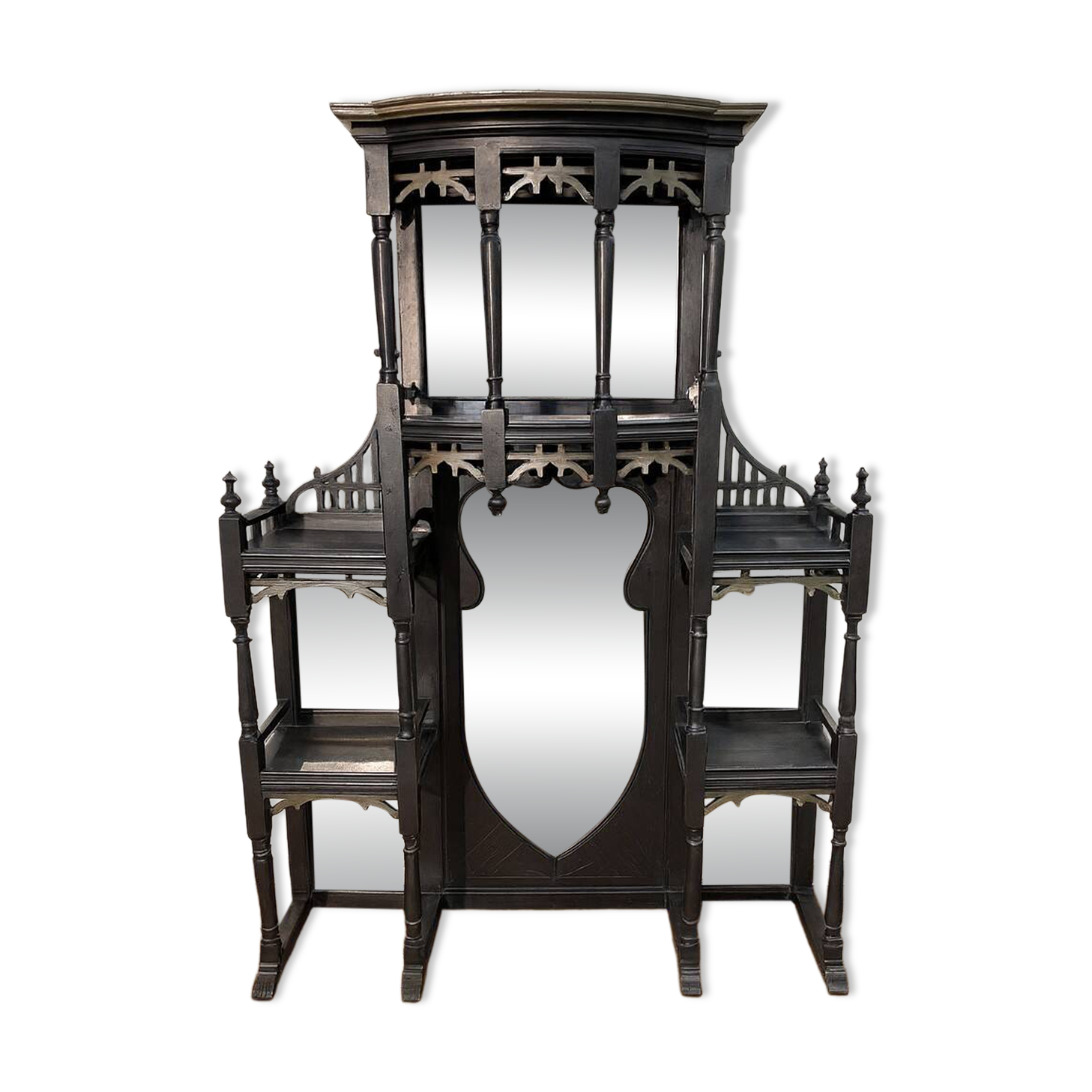 Important lacquered wooden shelf or bookcase.