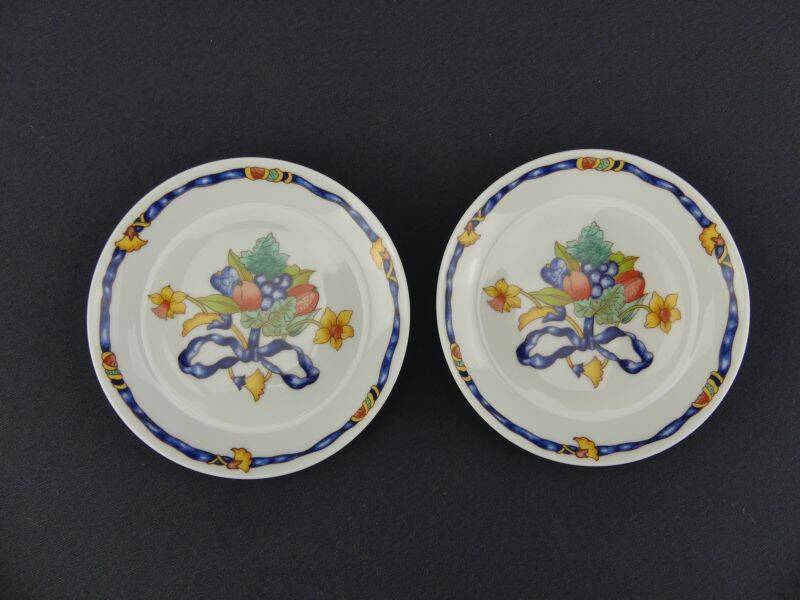 Bernardaud in Limoges, pair of bread plates with Borghese decoration