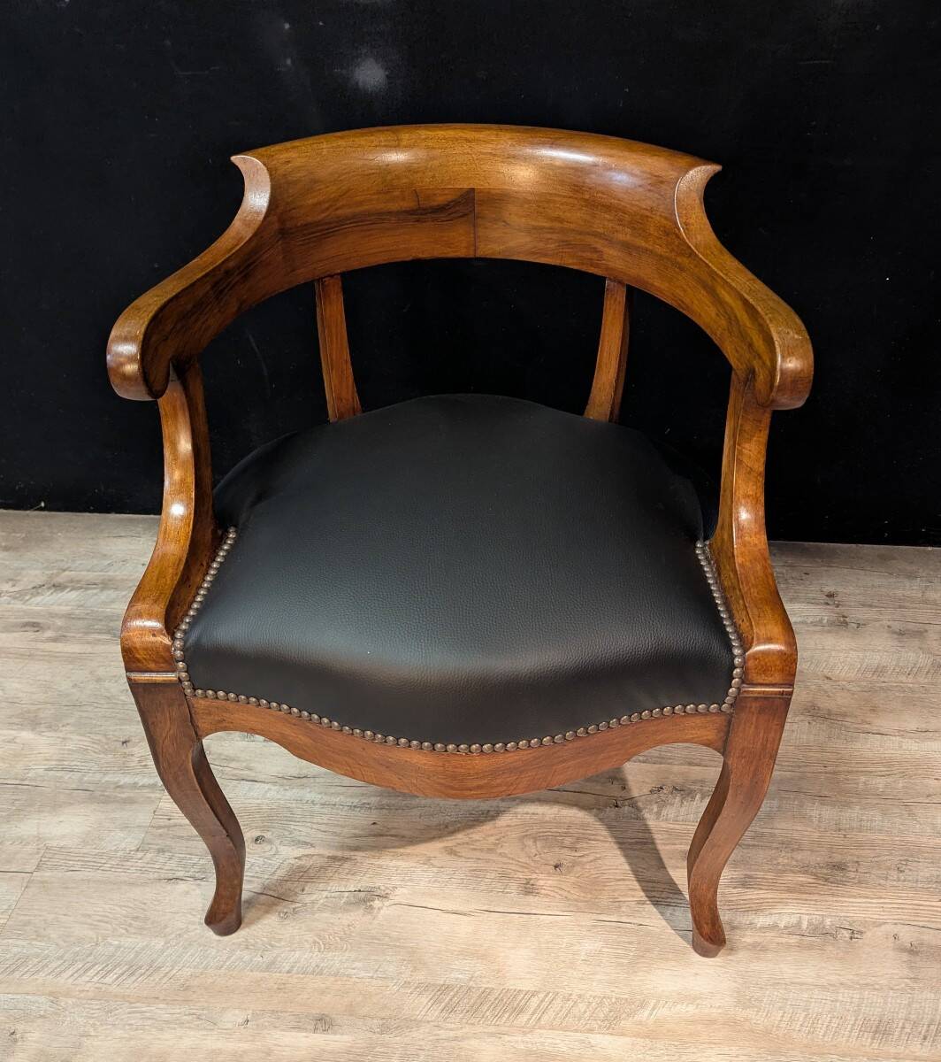 Walnut office chair – Restoration period – 19th century