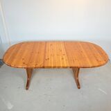 Vintage oval pine table with extendable top