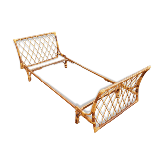 Lit enfant vintage en rotin