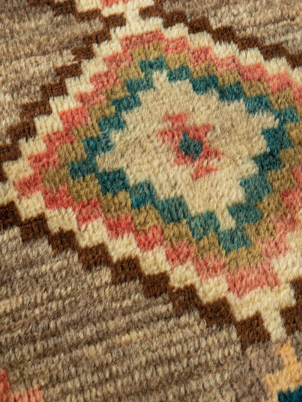 Vintage Berber rug, 127 x 205