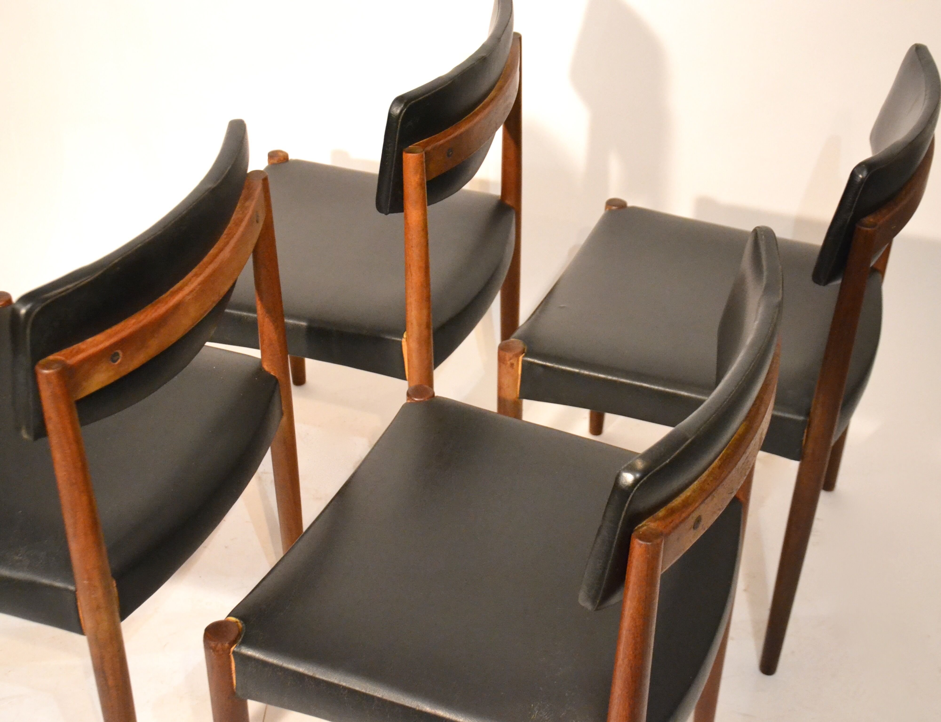 Set of 4 chairs Scandinavian teak