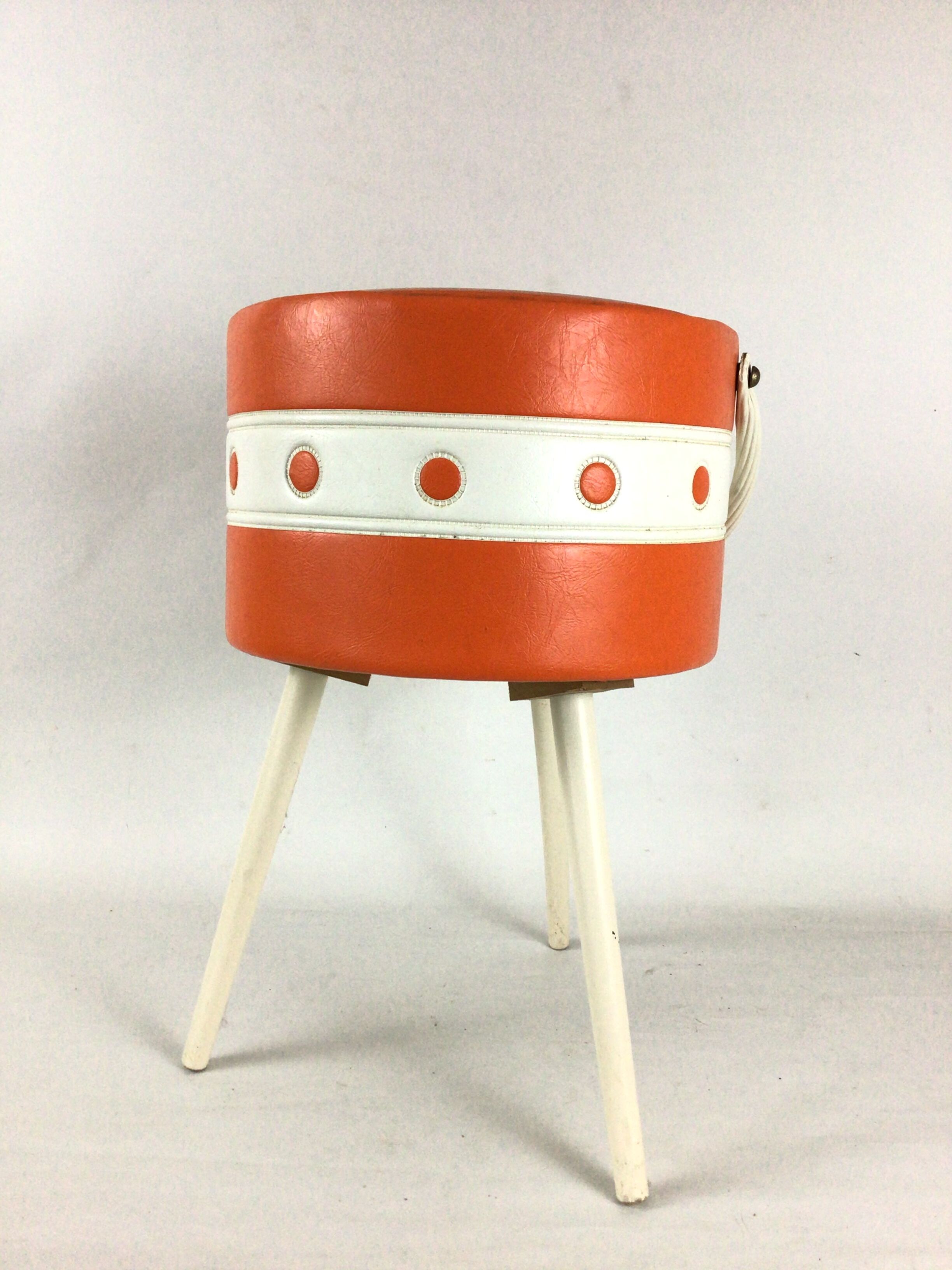 Vintage 70s sewing box