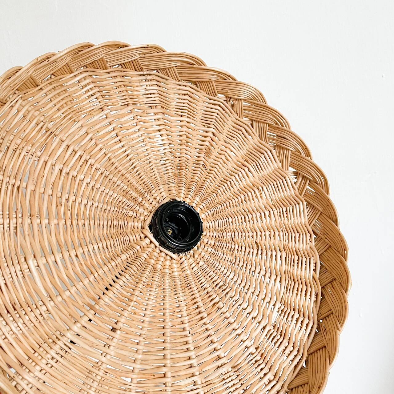 Rattan pendant light
