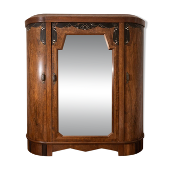 French Art Deco walnut wardrobe with bevelled mirror and marquetry, 1930.