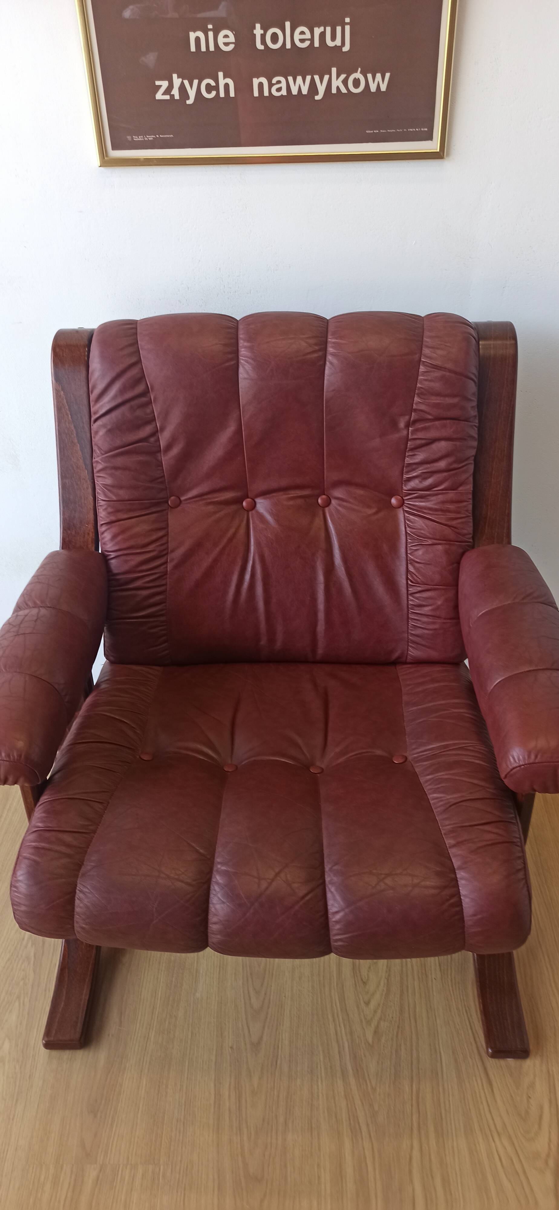 Scandinavian Mid-Century Modern Leather Easy Chair by Ekornes 1970s.