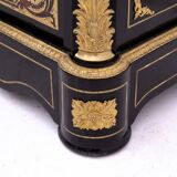 Commode boulle ancienne du milieu du 19ème siècle, France.
