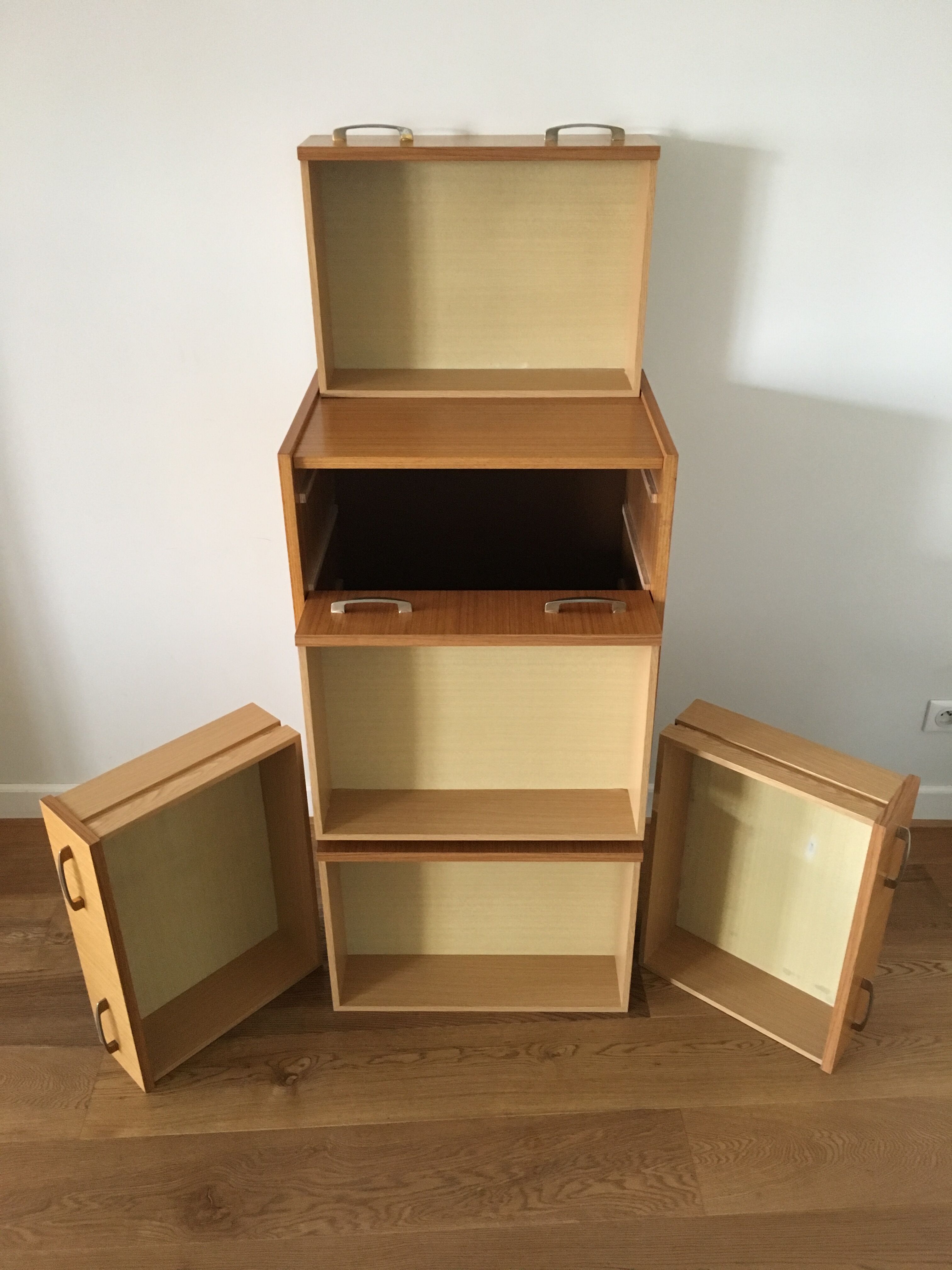 Vintage chest of drawers
