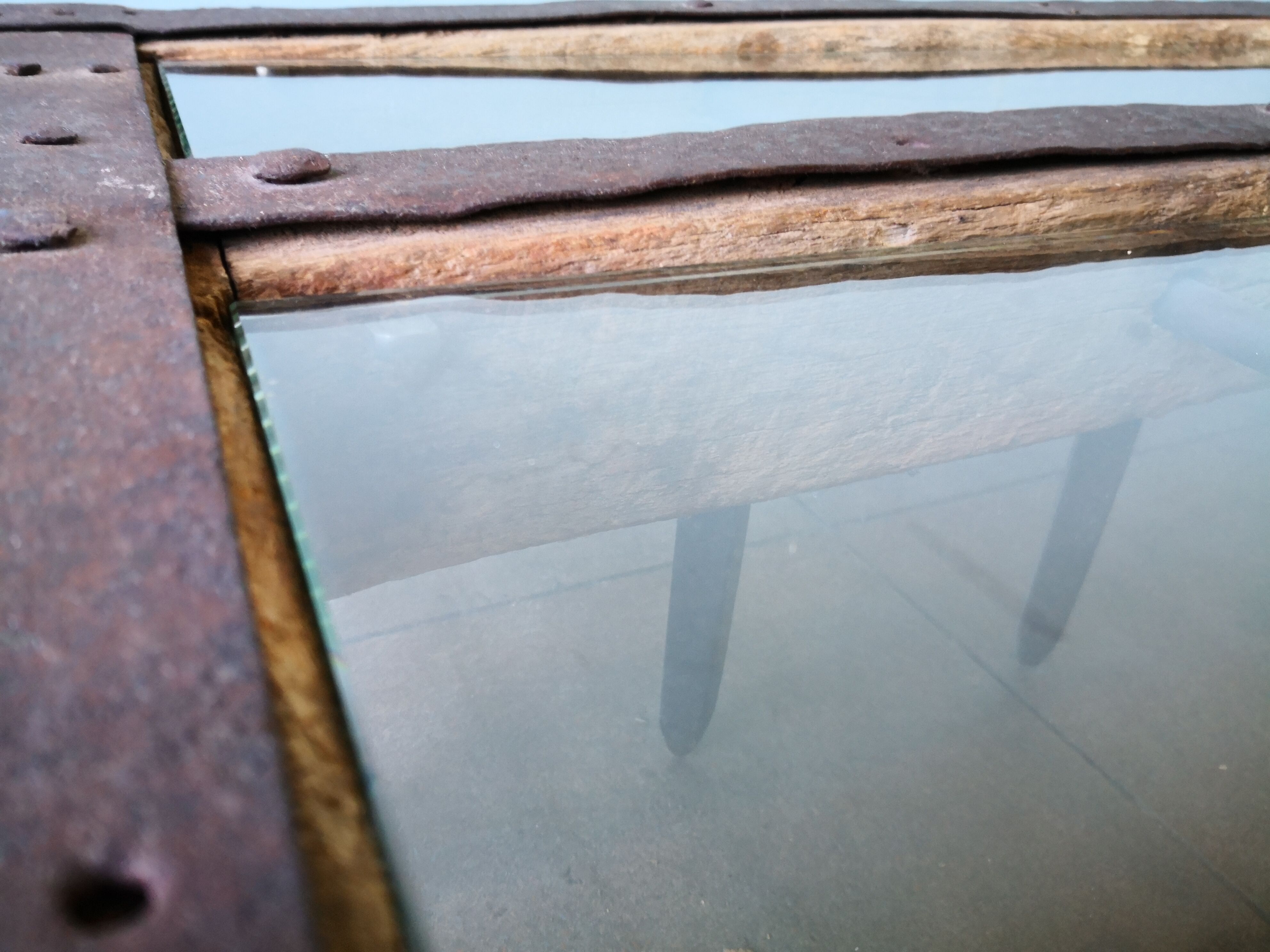 Table basse, herse agricole