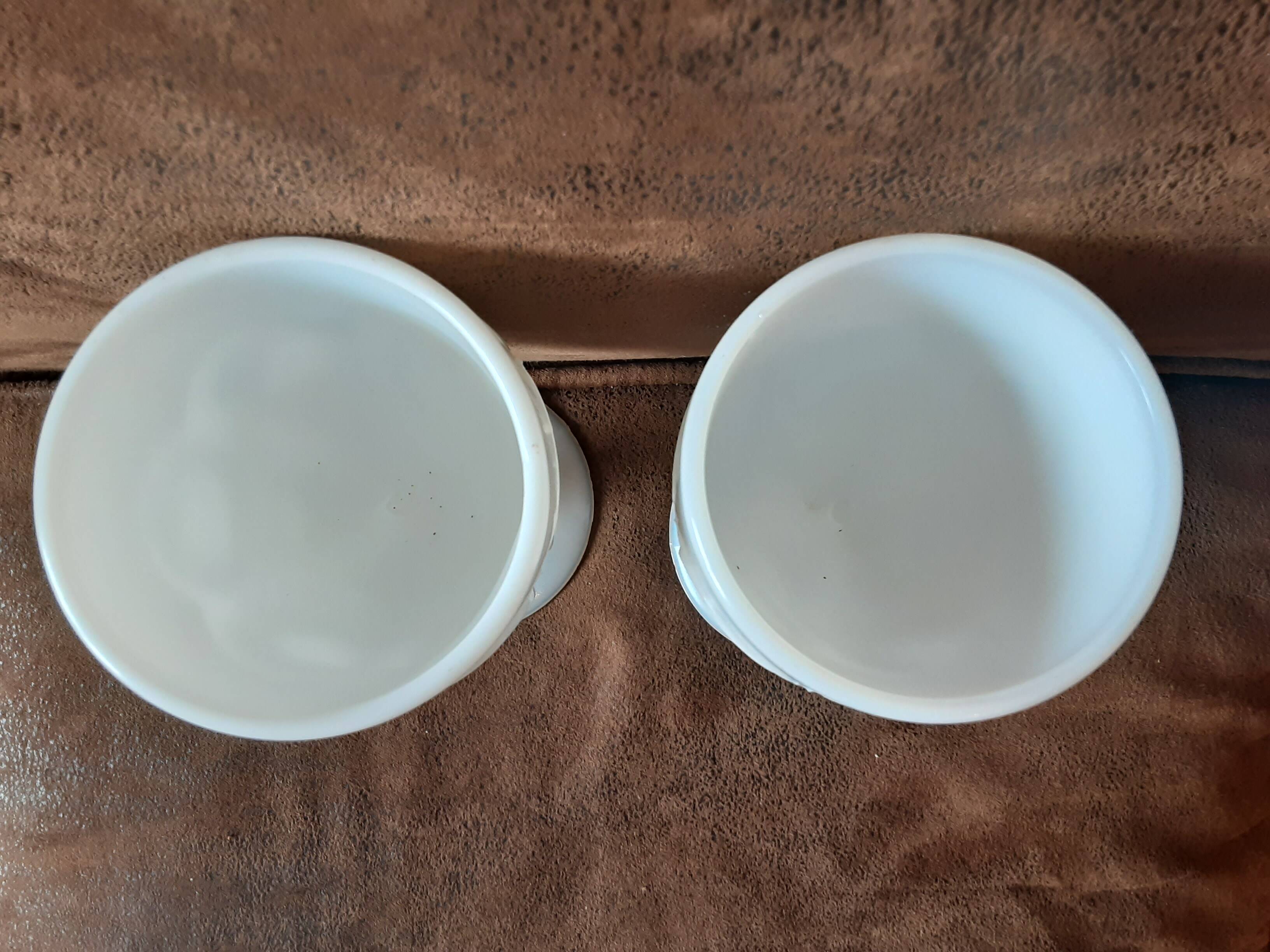 Lot de 2 verres sur pied opale