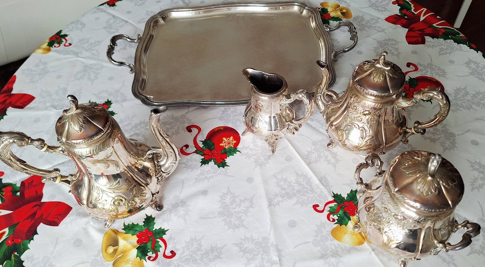 Tea/coffee service