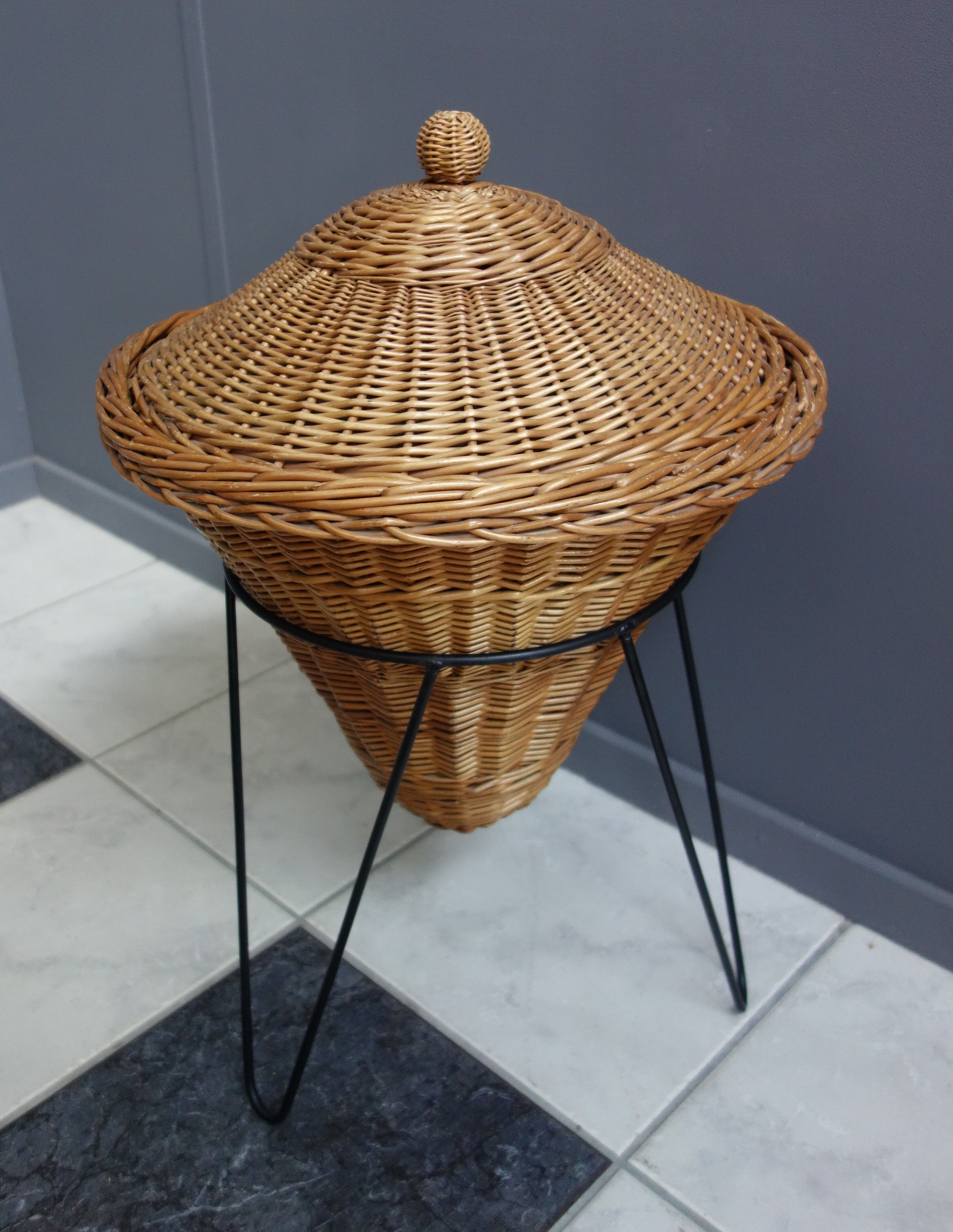 Rattan sewing basket 1950