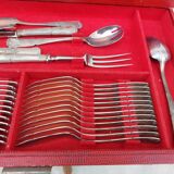 Ménagère 130 pieces en métal argenté orfèvrerie Platil