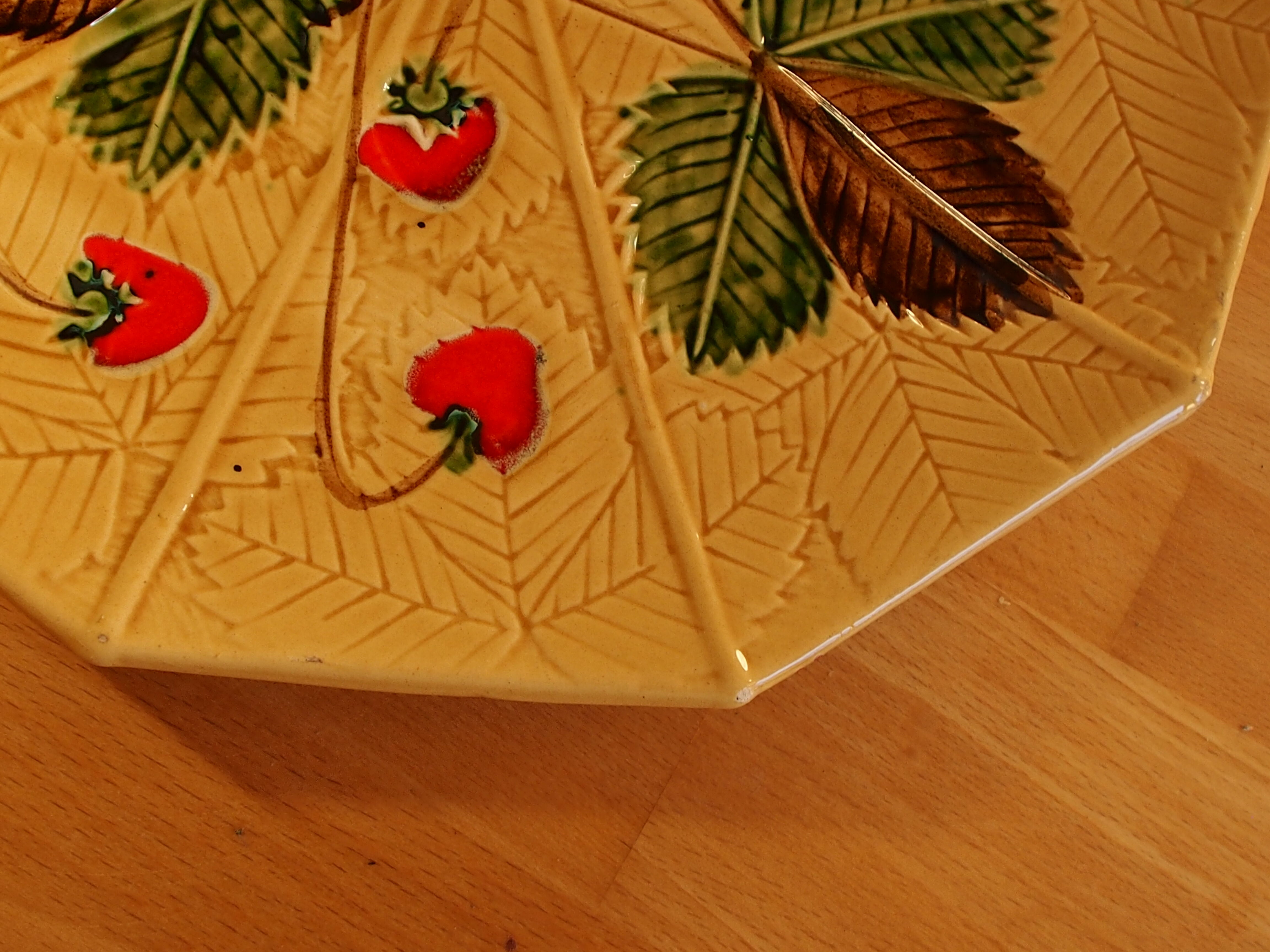 Froamge tray signed Le Poët-Laval