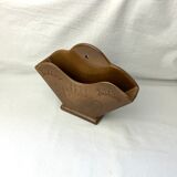 Wall-mounted terracotta coffee filter pot