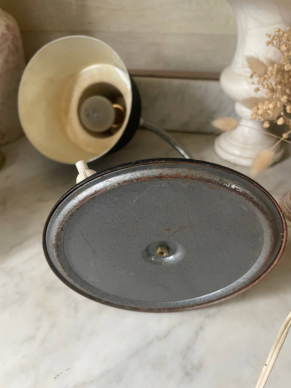 Flexible desk lamp circa 1950