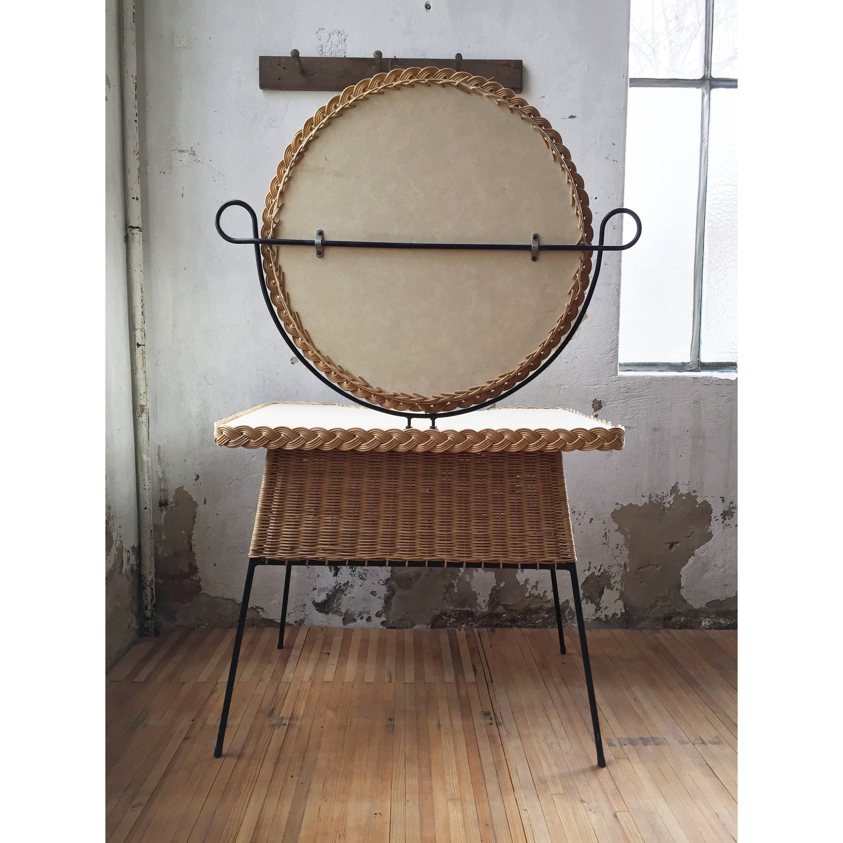 Vintage wicker vanity