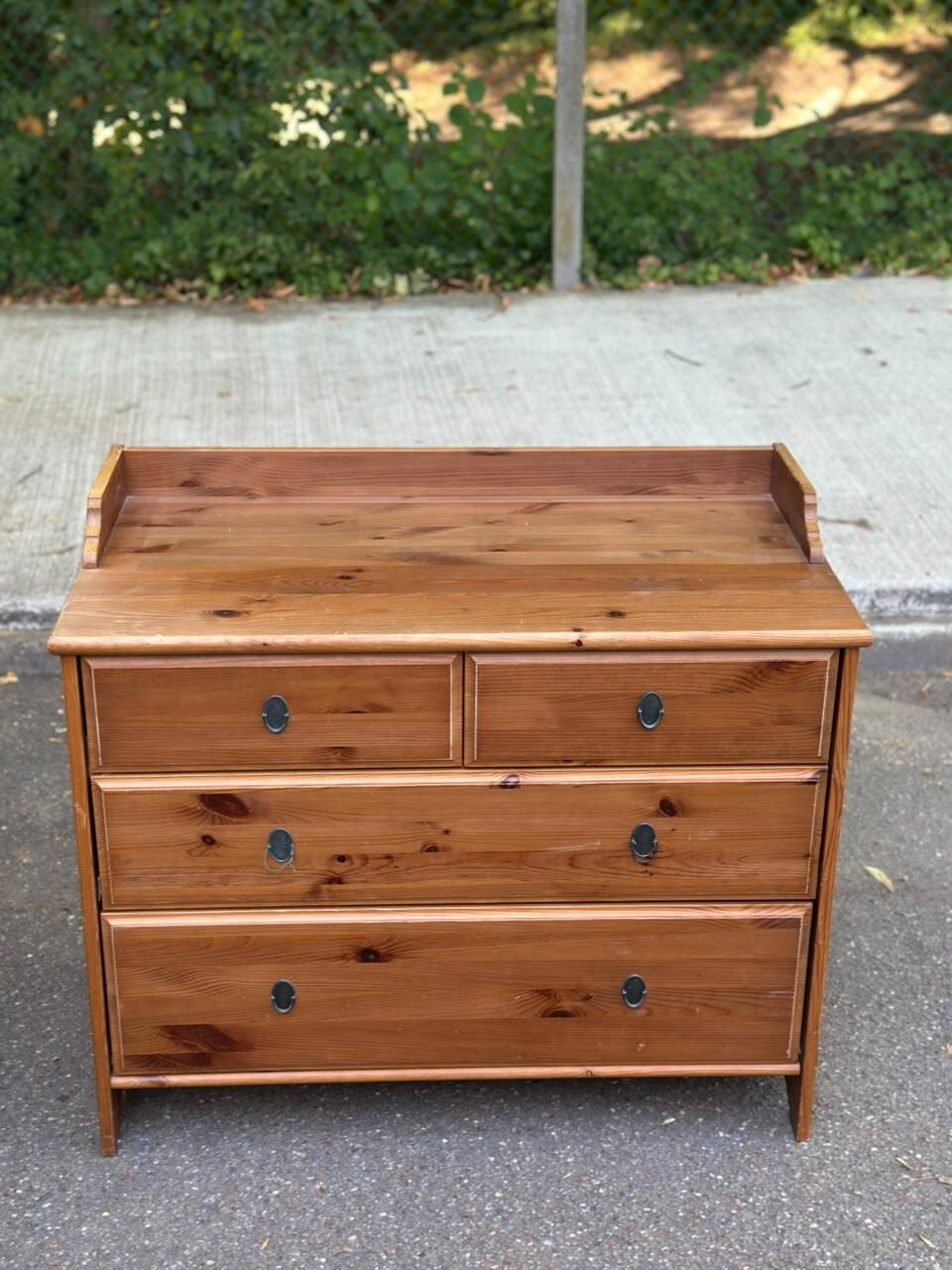 Commode scandinave en bois massif avec 4 tiroirs années 90