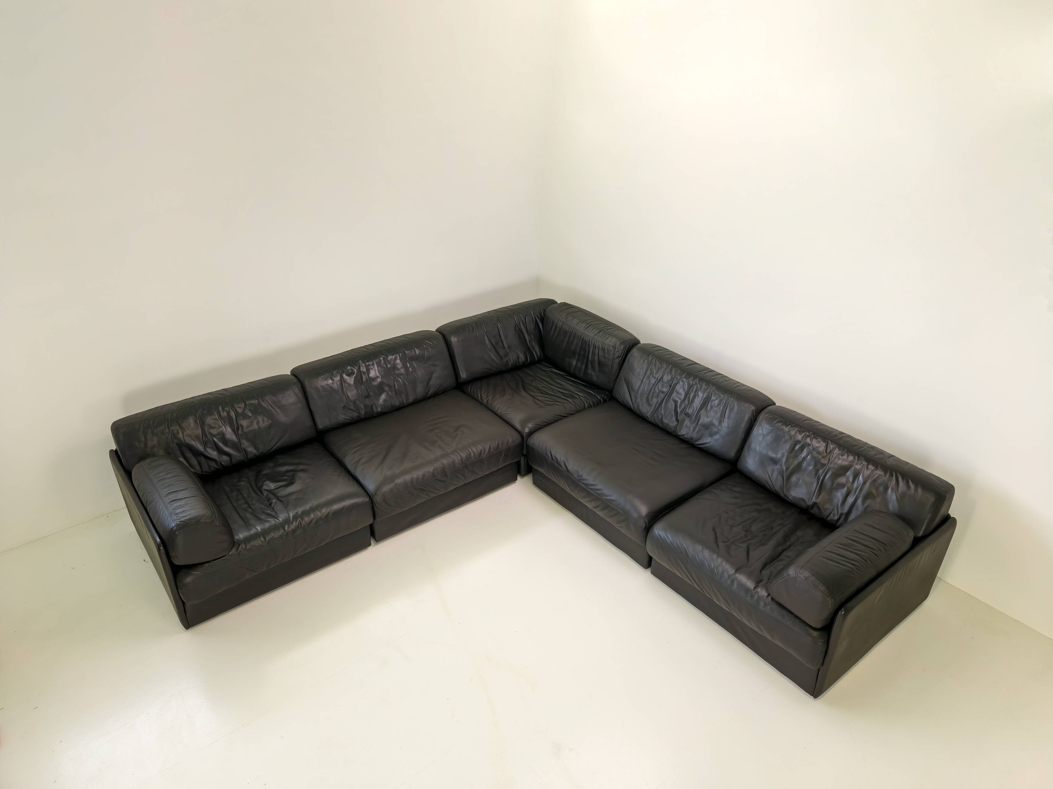 De Sede DS-76 – modular leather sofa (5 elements)