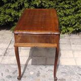 Louis XV style desk with 2 drawers and a shelf