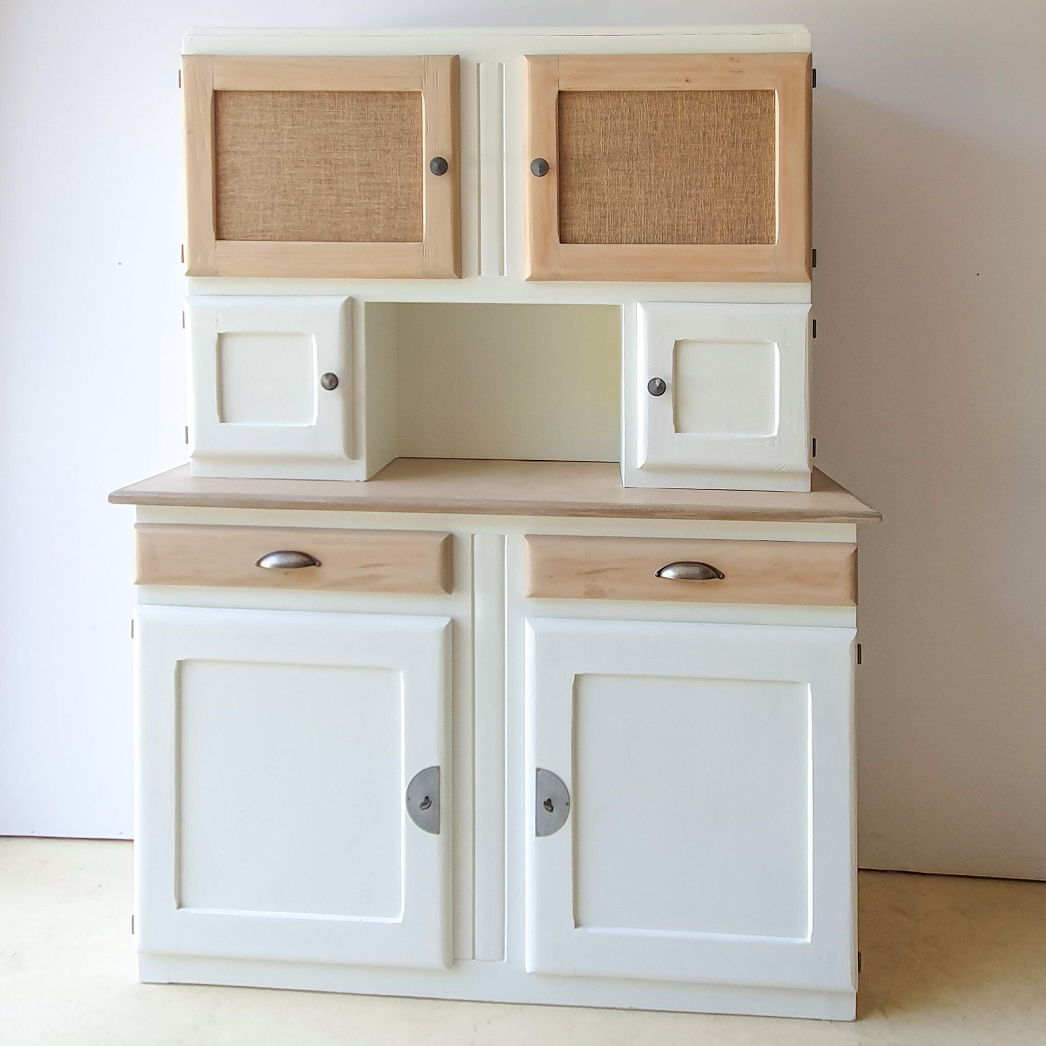 Buffet Mado restored