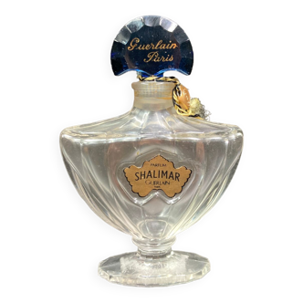 Bottle of perfume guerlain the "shalimar" in glass