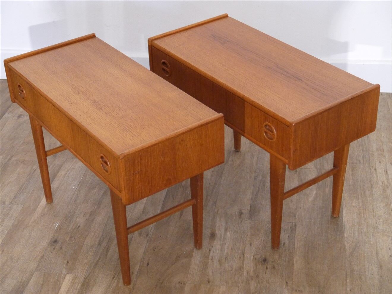 Paire de chevets vintage scandinave en teck 1960