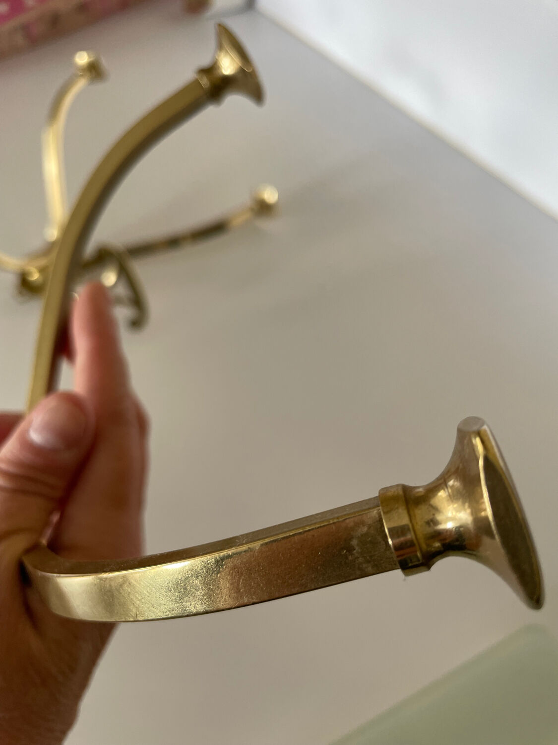 2 coat hooks with 4 branches in gilded brass