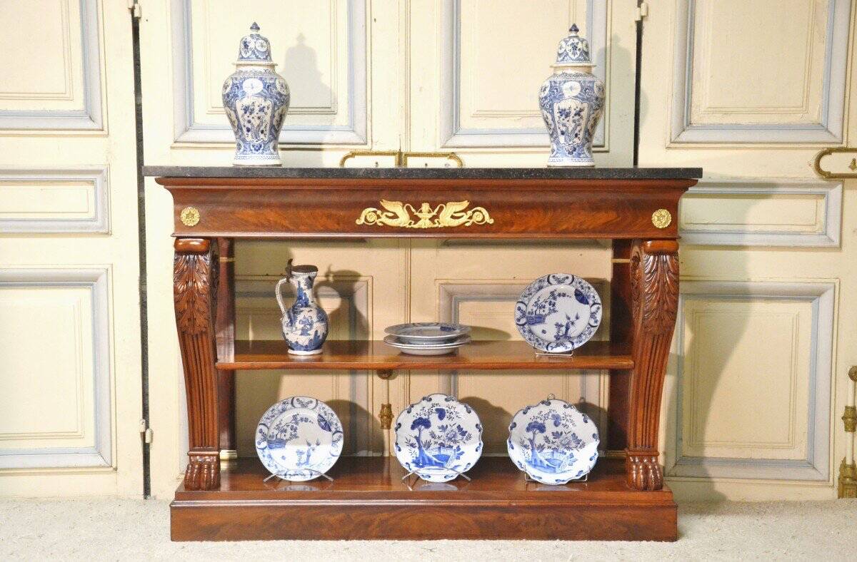 Mahogany console planter