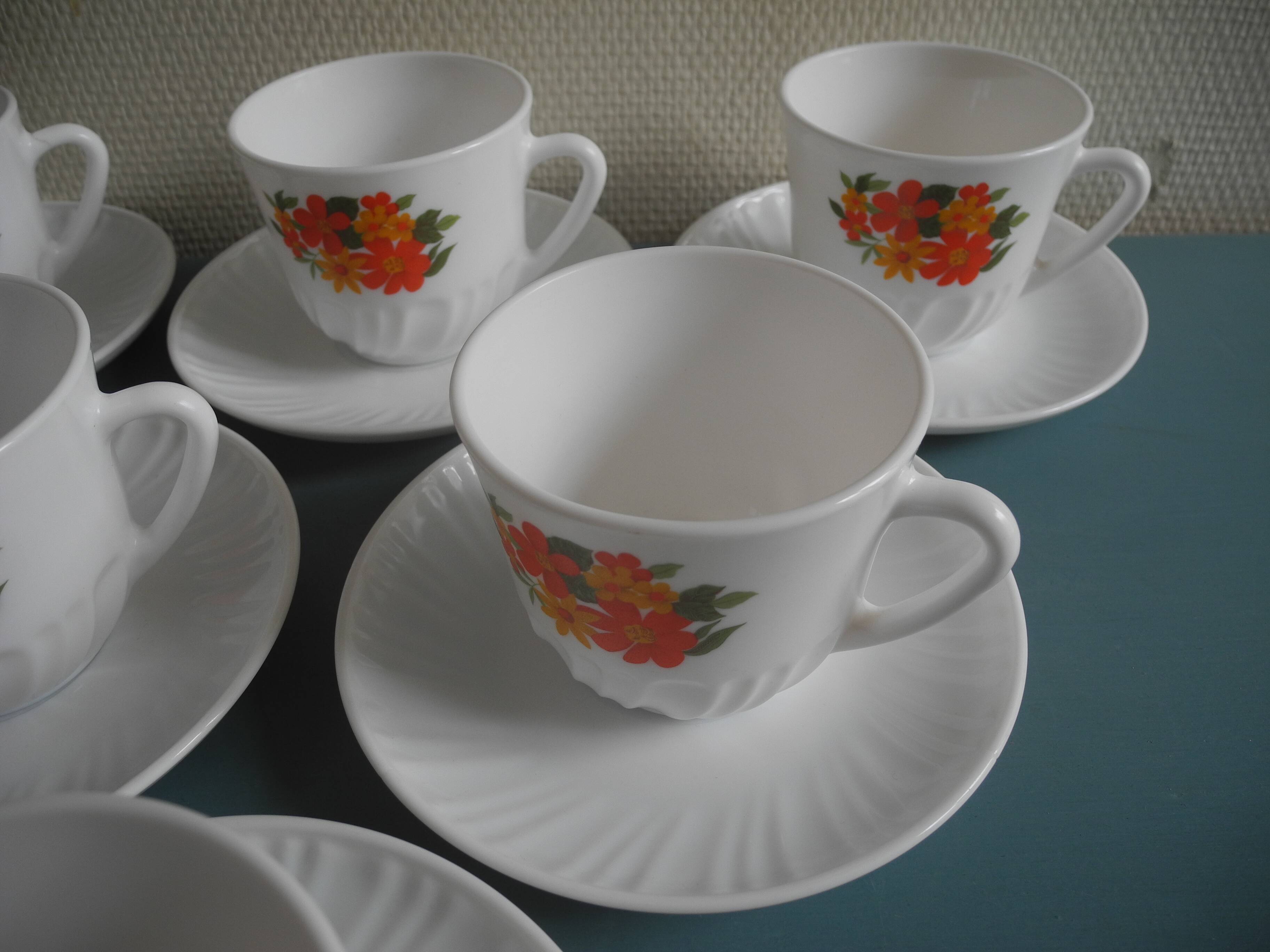 set of 6 cups and saucers vintage French tableware