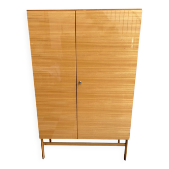 Blonde wood asymmetrical shelving cabinet by Jitona