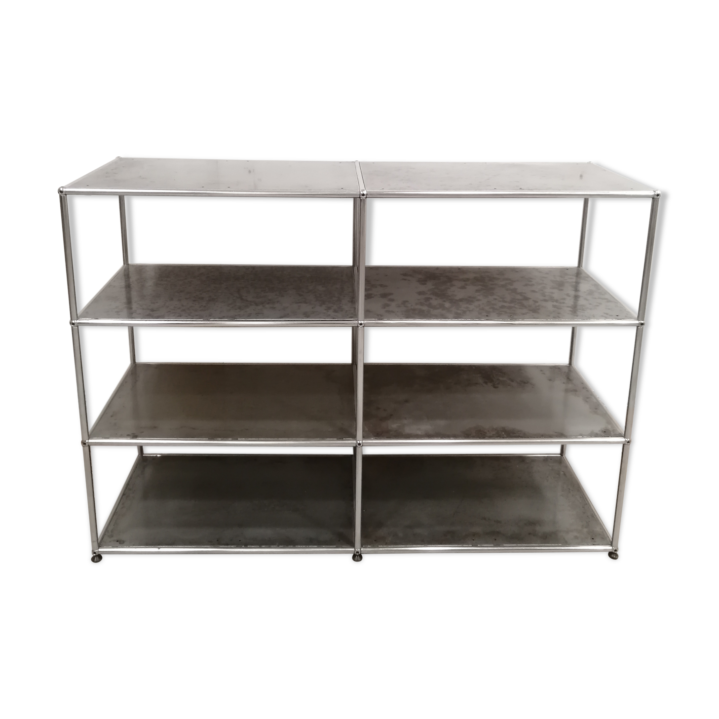 Furniture shelves USM Haller