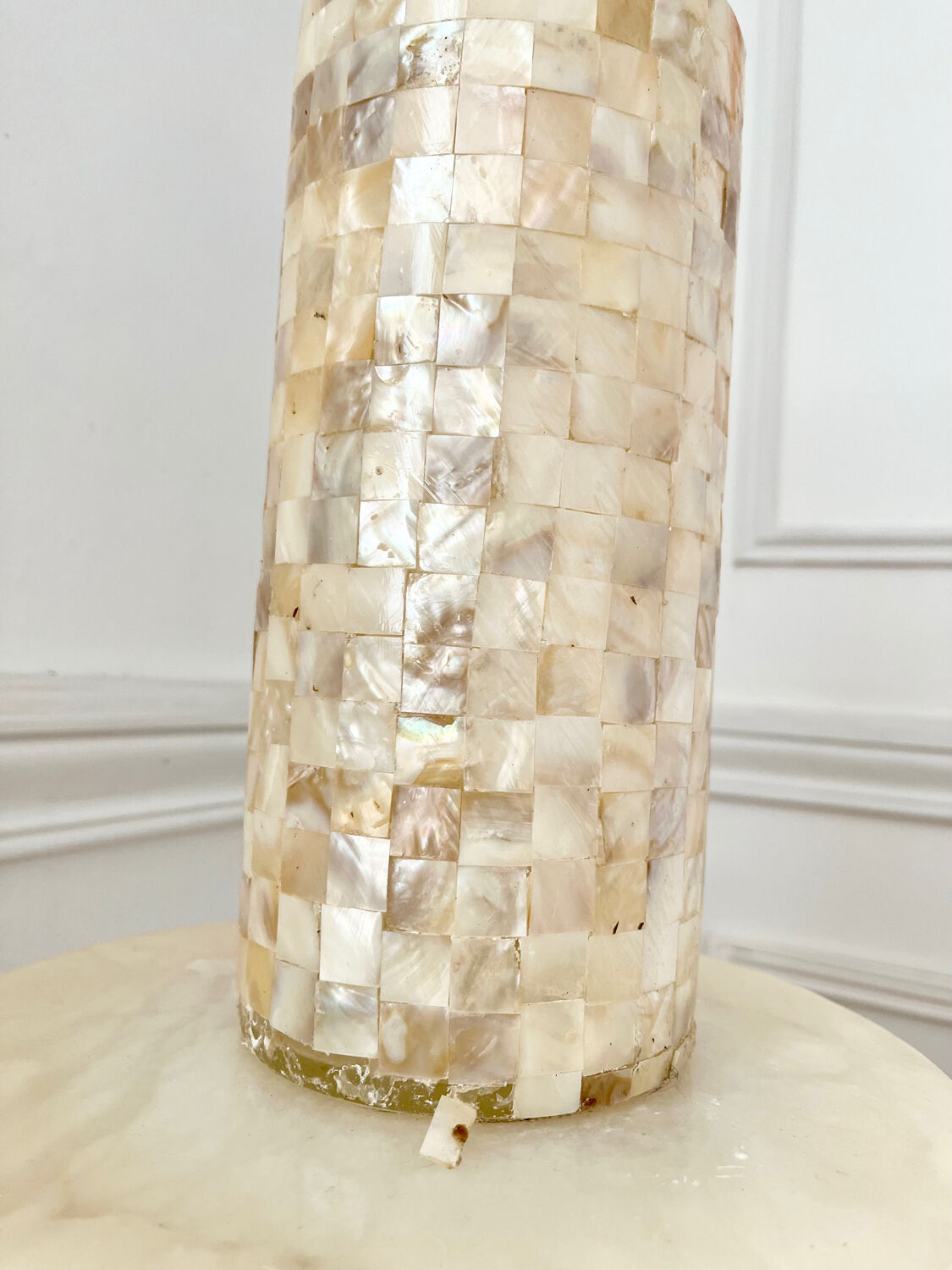 Vase en nacre de coquillage vintage