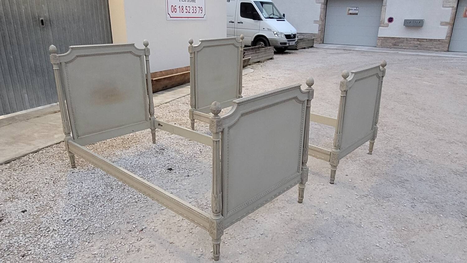 Pair of antique Louis XVI style beds with patina - 1900s