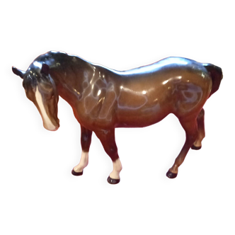 Grand cheval en céramique BESWICK